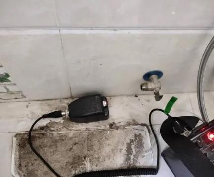 硚口屋顶漏水维修公司分享下卫生间漏水的危害及解决方法